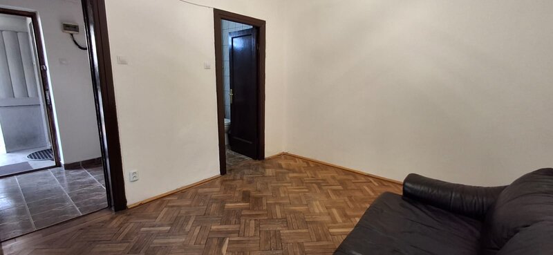 Cotroceni, parter in vila, 4 camere, pentru birouri